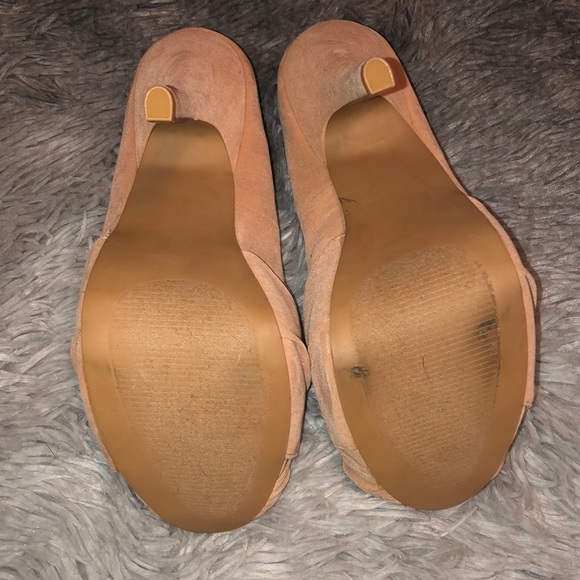 Beige suede high heels - Picture 5 of 7